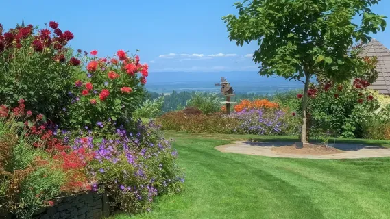Lux Gardens